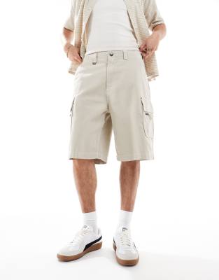 carpenter cargo shorts in beige-Neutral