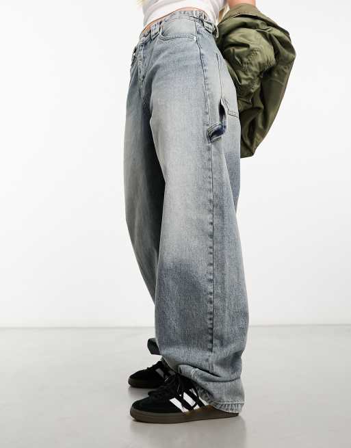Bershka – Carpenter-Jeans in hellblauer Dirty-Waschung mit verstellbarem Bund, 3 von 5