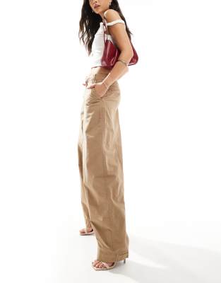 Bershka Bershka carpenter trousers in beige-Neutral