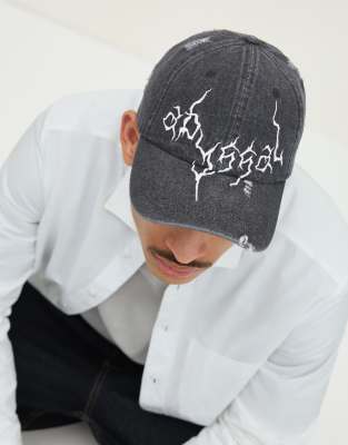 Bershka - Casquette en jean à broderies - Noir