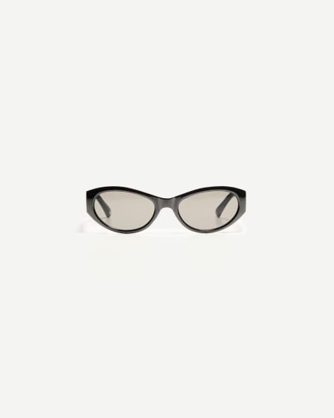 Bershka – Cateye-Sonnenbrille in Schwarz aus Kunstharz - view 1