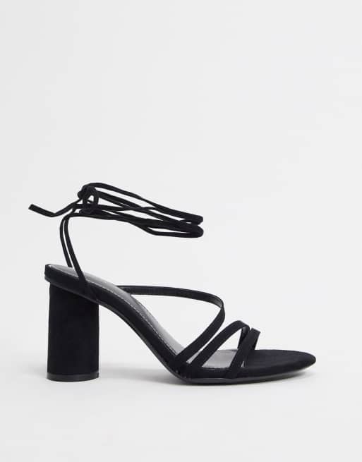 Bershka Chaussures a talons avec liens sur la cheville Noir