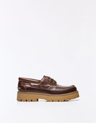 Bershka - Chaussures bateau à semelle chunky - Marron-Brown