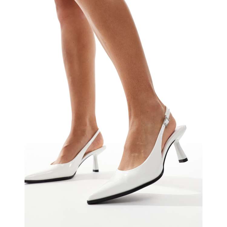 Bershka Chaussures pointues à talon et bride arrière Écru ASOS