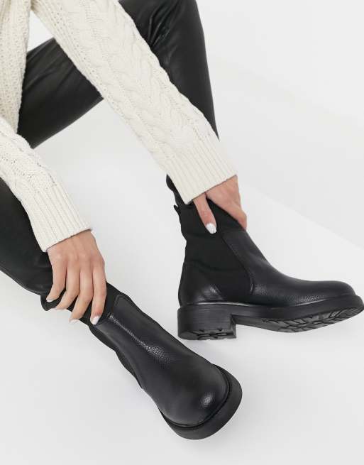 Bershka chelsea boot in black | ASOS