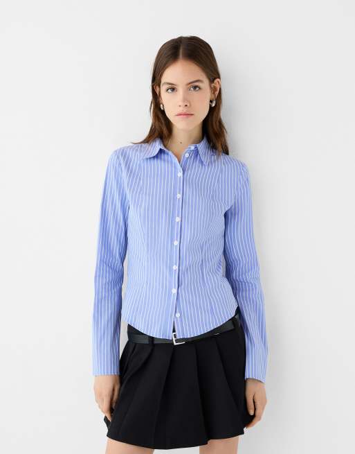 Bershka - Chemise ajustée à manches évasées - Bleu denim