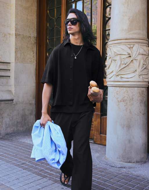 Bershka - Chemise plissée coupe carrée à manches courtes - Noir, 4 de 4