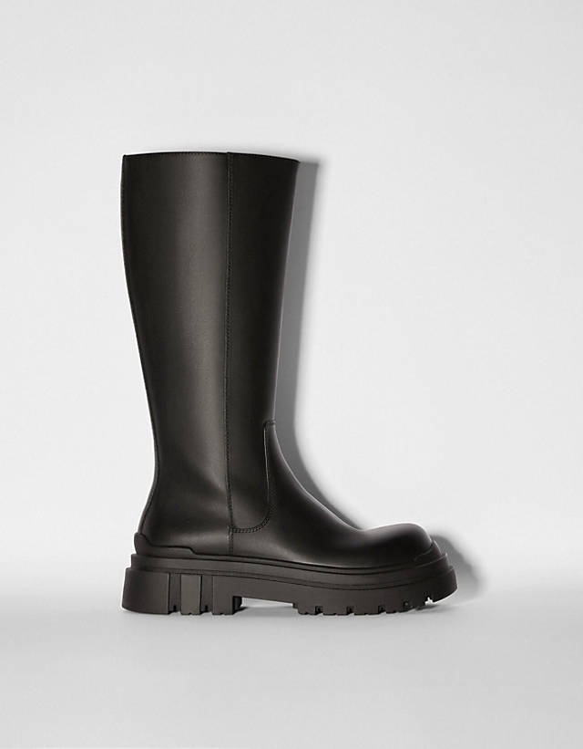 Bershka - chunky calf length boot in black