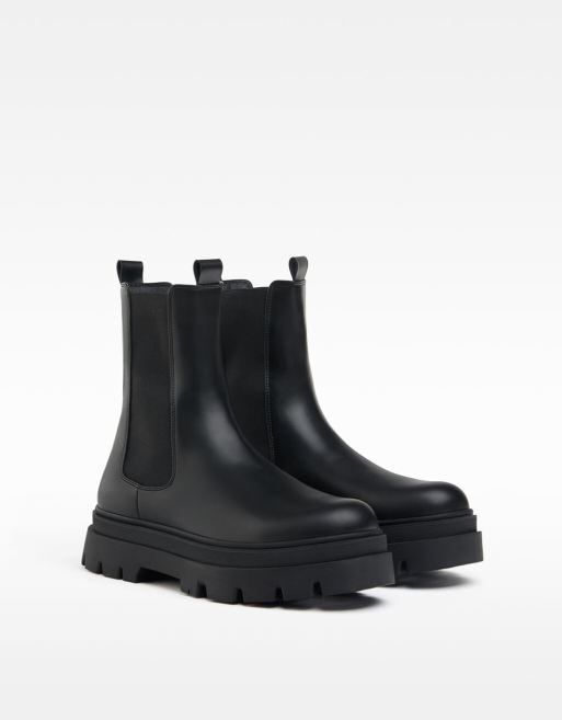 Bershka chunky chelsea boot in black | ASOS