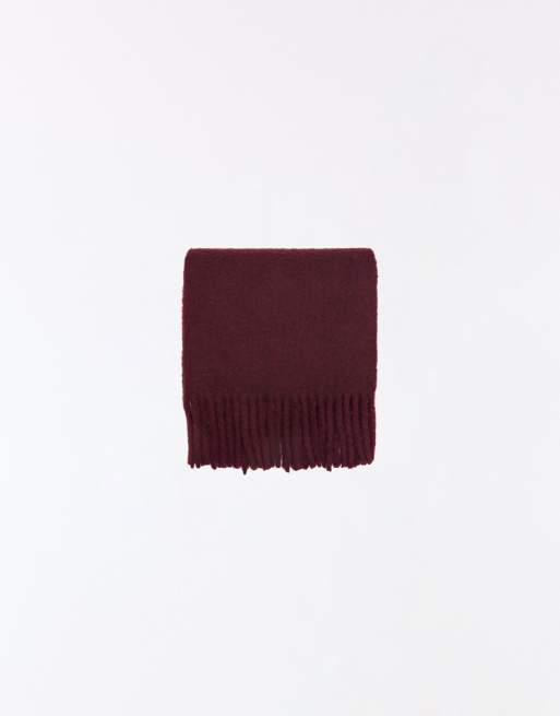 Bershka Chunky fringed scarf in burgundy, 3 of 4