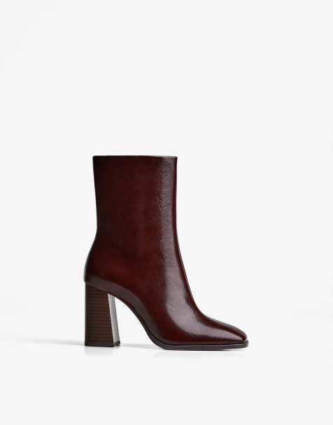 Bershka Chunky heel ankle boots in burgundy - view 1