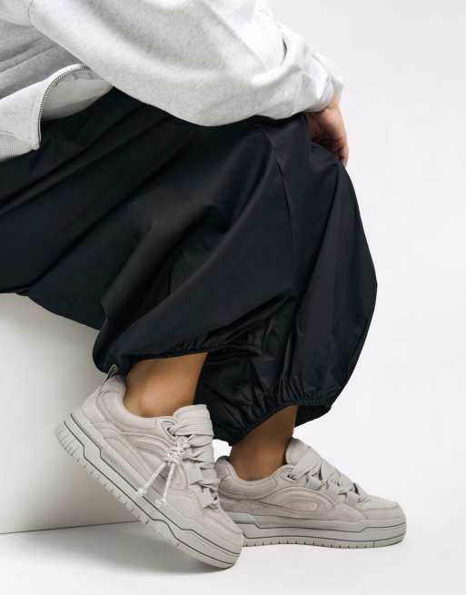 Bershka Chunky skate shoes in grey, 7 of 7