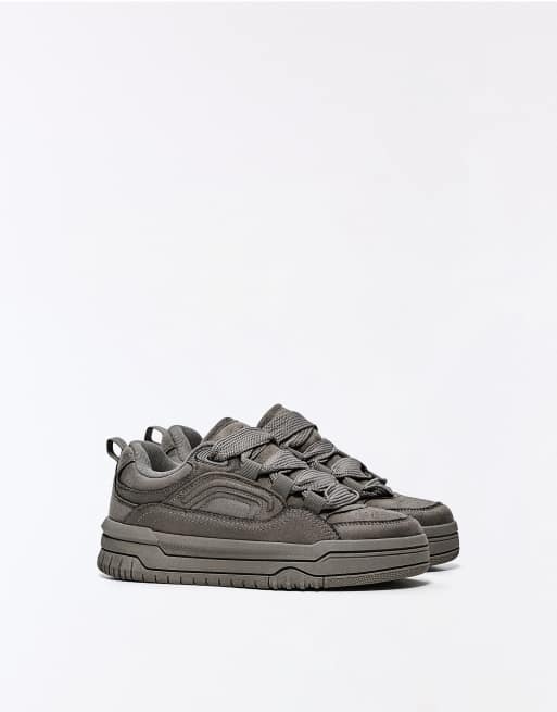 Bershka chunky skate sneakers in grijs, 2 van 7