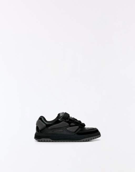 Bershka chunky skate sneakers in zwart, 2 van 7