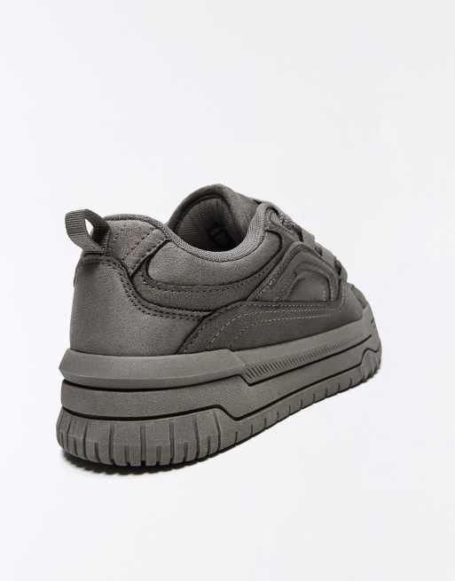 Bershka Chunky skate trainers in grey, 7 of 7