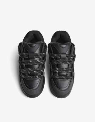  Chunky skater trainers 