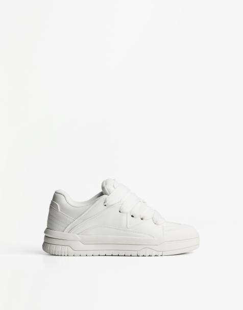 Bershka Chunky skater trainers in white - view 1