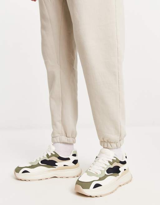 Bershka chunky sneakers in beige and black | ASOS