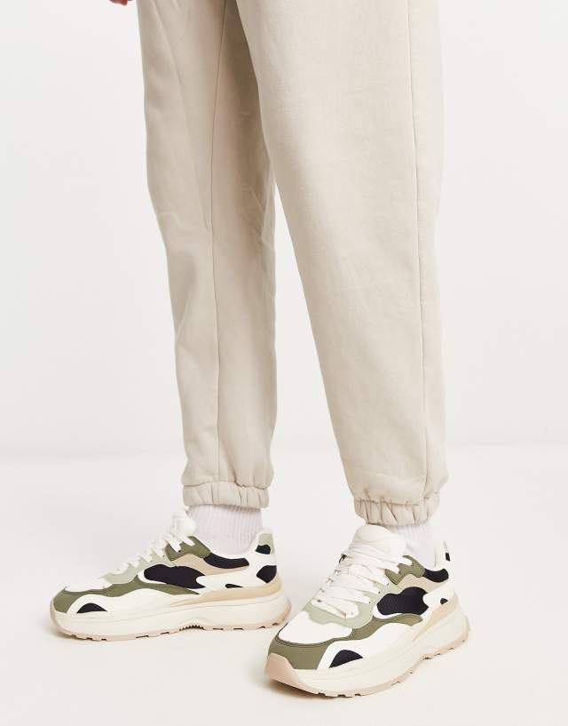 Bershka chunky sneakers in beige and black