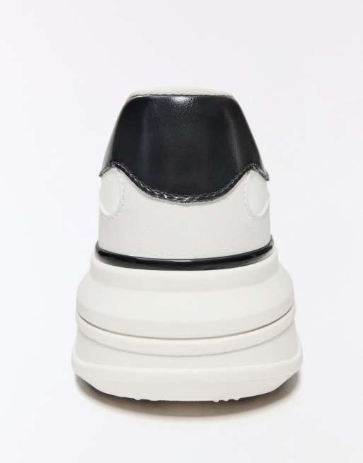 Bershka chunky sneakers met detail in wit, 6 van 7