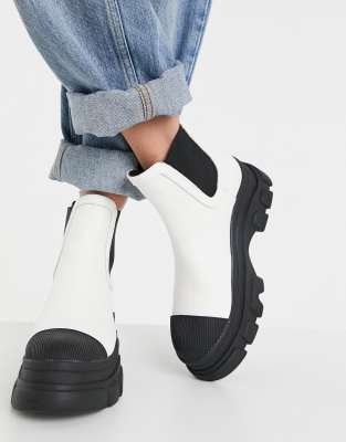 Bershka chunky sole contrast chelsea boot in white