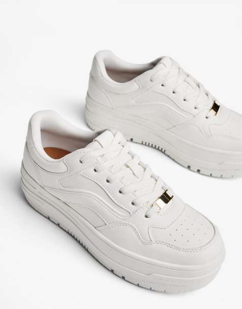 Bershka Chunky sole trainers in white - view 1