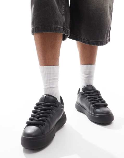 Bershka chunky trainer in black - view 1