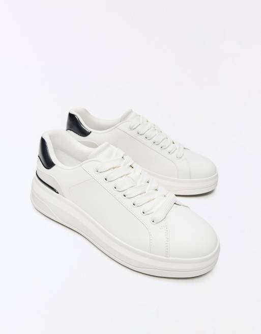 Bershka Chunky trainers with detail in white, 4 of 7