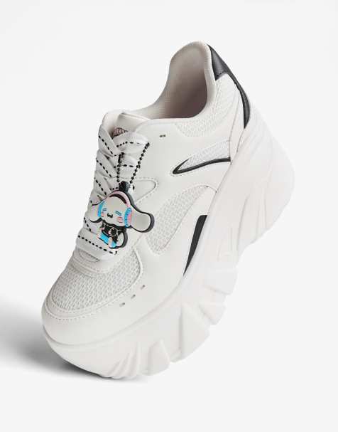 Bershka – Cinnamon Roll – Sneaker in Weiß mit Plateausohle - view 1