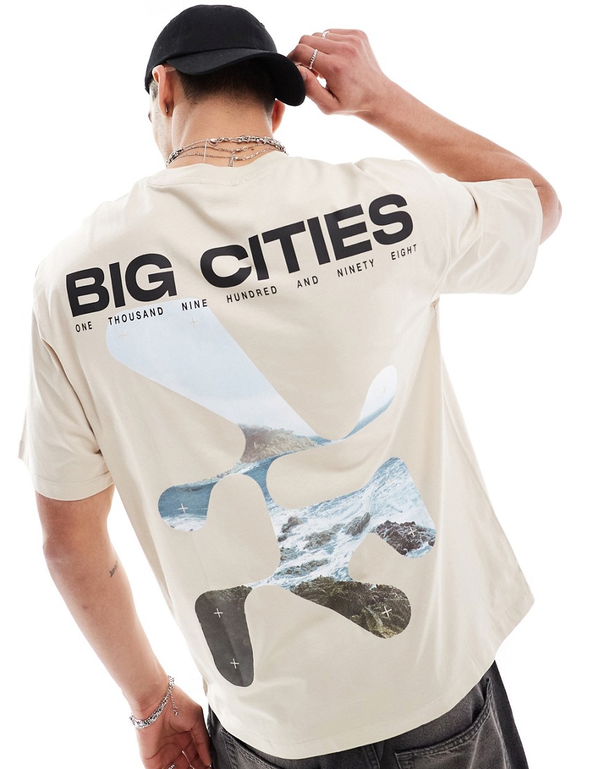 Bershka cities back printed t-shirt in beige-Neutral