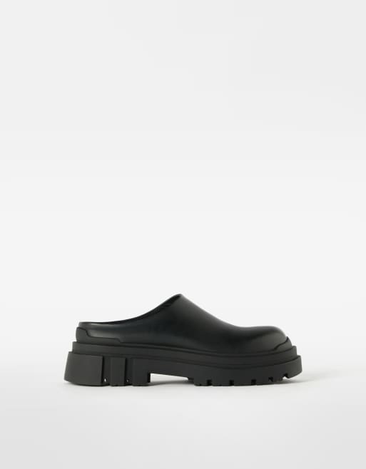 Bershka clog in black | ASOS