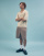 Thumbnail 1 van 4
