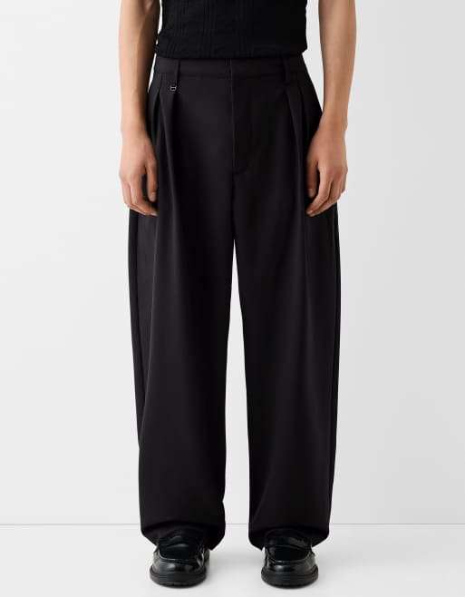 Bershka - Collecties - Elegante broek met wijde pijpen in zwart