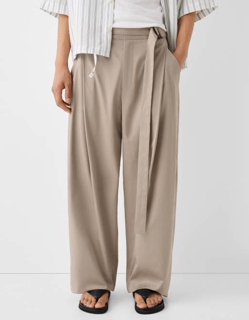 Bershka – Collection – Brązowe dopasowane spodnie z luźnymi nogawkami