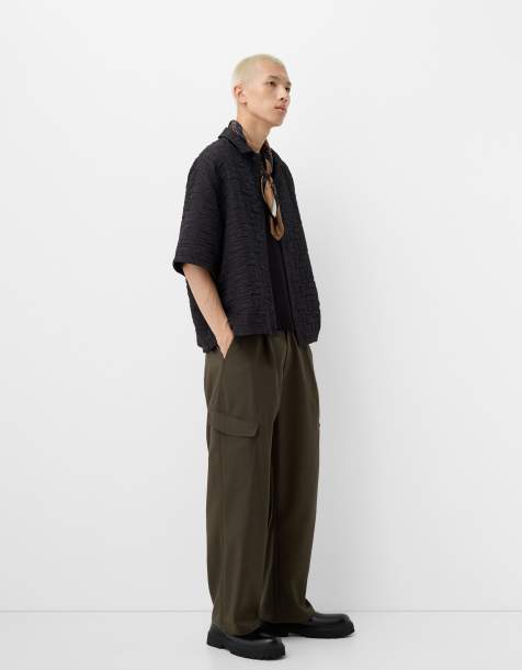 Bershka – Collection – Elegante, weite Hose in Khaki - view 1