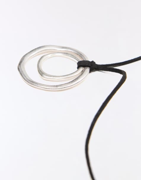 Bershka collier cordon avec pendentif double cercle argenté - view 1