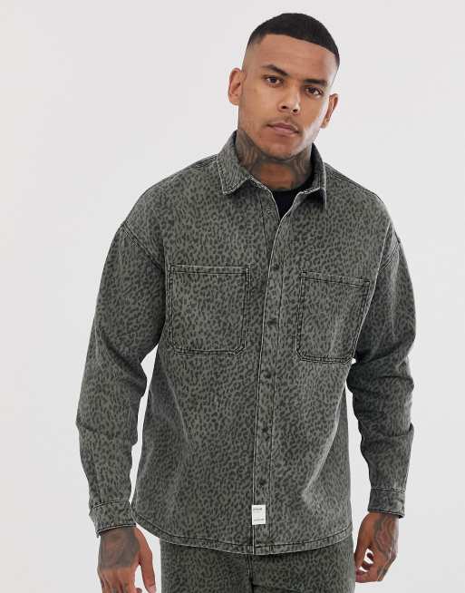 Bershka - Combi-set, denim overhemd met dierenprint in groen