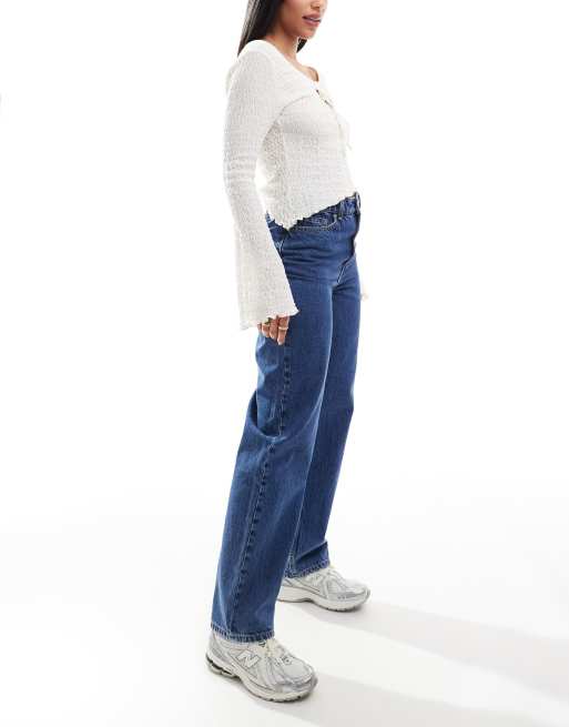 Bershka comfort fit mom jean in authentic blue