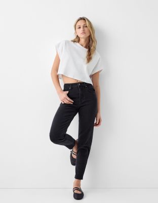 comfort fit mom jean in black