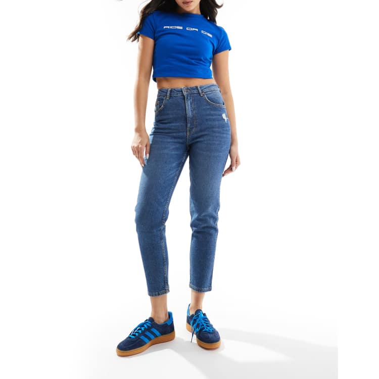 Bershka comfort fit mom jean in mid blue