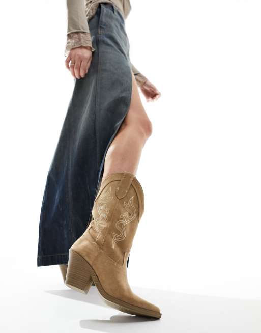 Tan best sale cowgirl boots