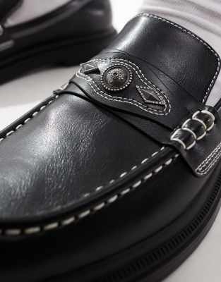Bershka contrast stitch loafers in black