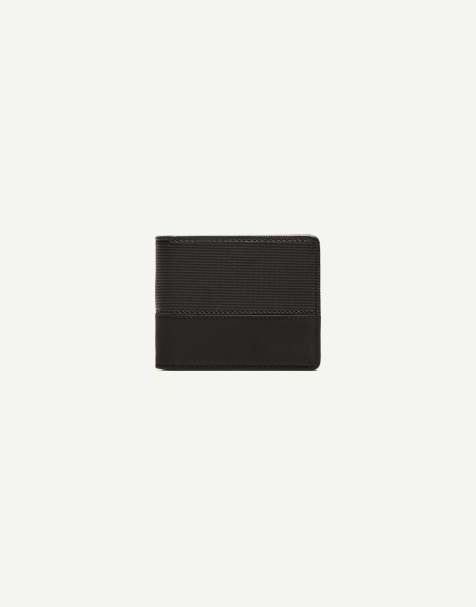 Bershka Contrasting wallet in black - view 1