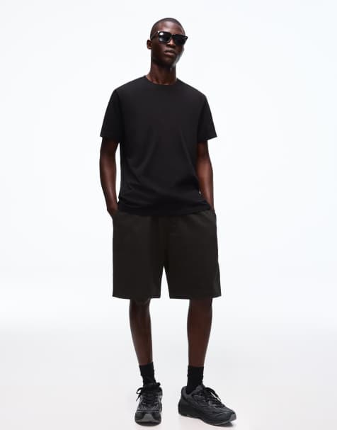 Bershka - Coordinato nero con T-shirt e pantaloncini - view 1