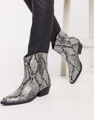 bershka cowboy boots