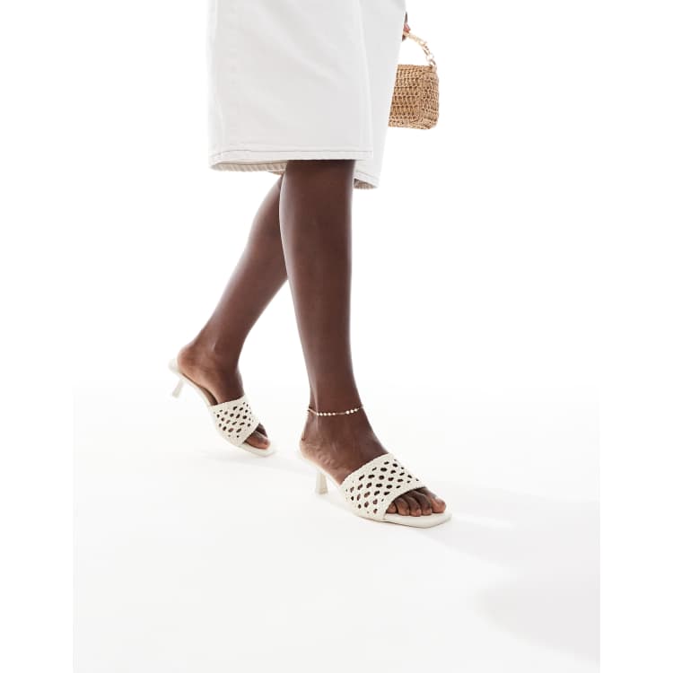【BERSHKA】Heeled mules ベルシュカ サンダル Bershka strap detail heeled mules in bright blue | ASOS