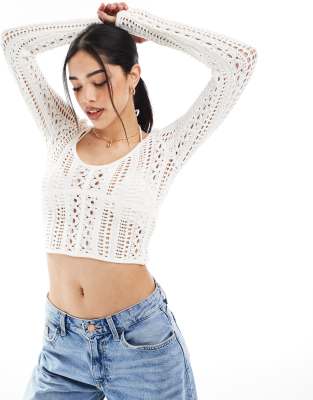 crochet v-neck top in ecru-Neutral