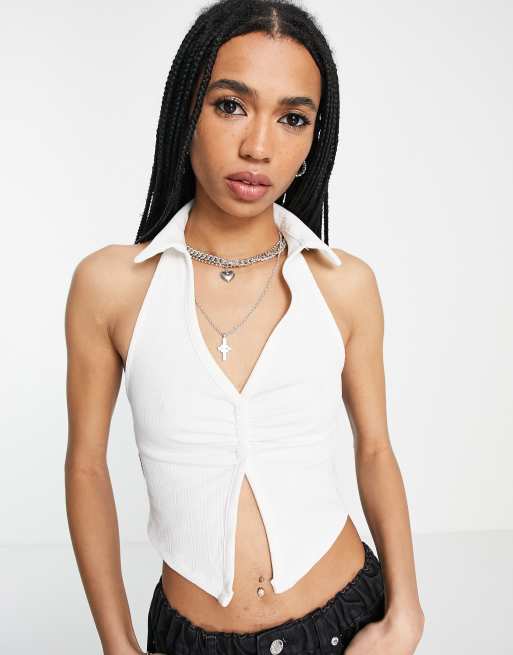 Bershka - Crop top écru con colletto e bottoni