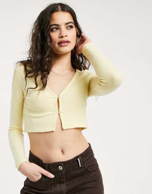 Bershka hot sale yellow sweater