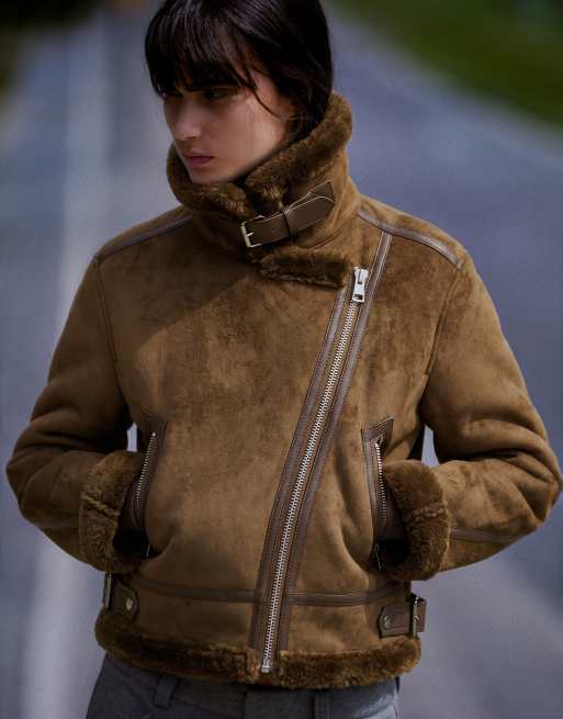 Bershka Cropped double-faced biker jacket in brown, 5 of 6